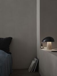 Night Owl Table Lamp Blue w. Base in Ashwood