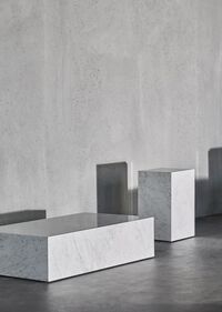 Plinth Couchtisch Niedrig Carrara Marmor
