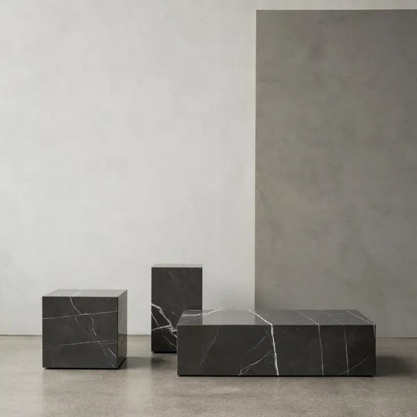 Plinth Soffbord Cubic Marquina Marble
