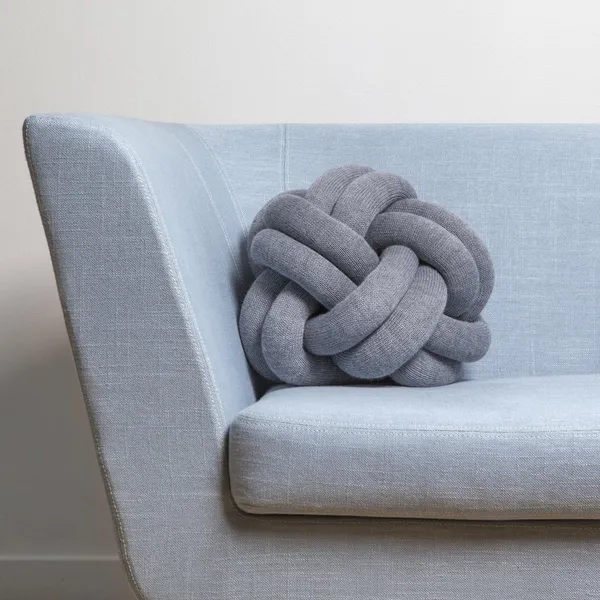 Poduszka Knot Ciemnoniebieski