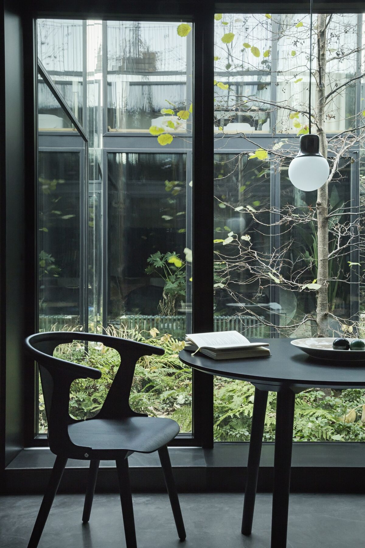 In Between SK1 Dining Chair Black