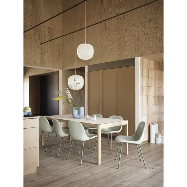 Fiber Dining Chair w. Wood Base White/ Oak