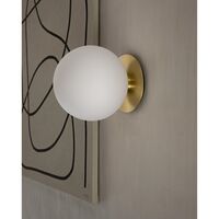 TR Vegglampe Sort Matt Opalglass