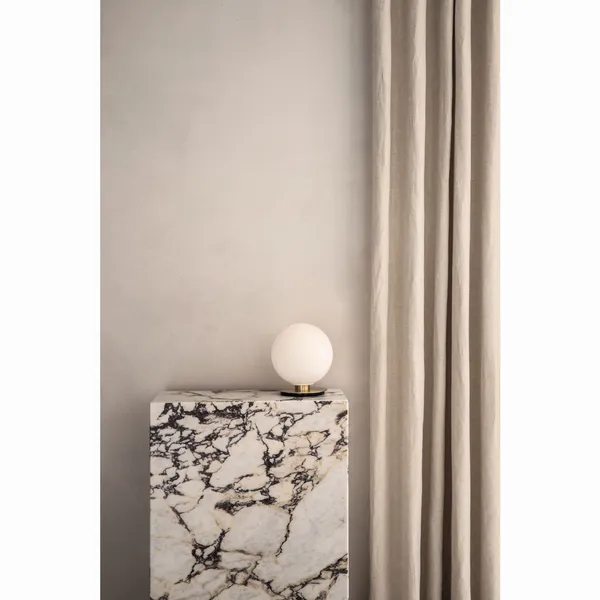 TR Vegglampe Sort Matt Opalglass