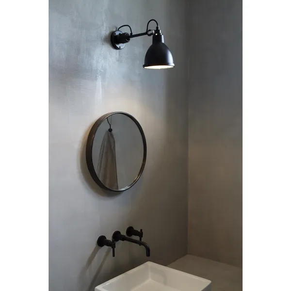 N304 Vegglampe Baderom Matt Sort
