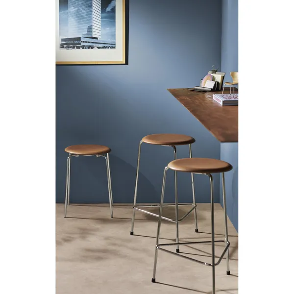 Dot Stool Walnut