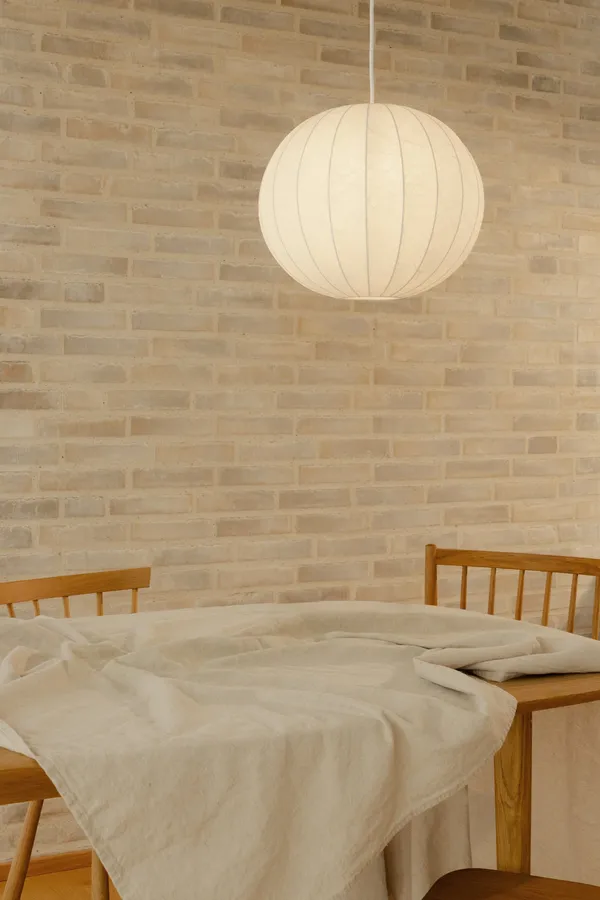 FW01 Malmö Cocoon viseća svjetiljka Ø40, bijela