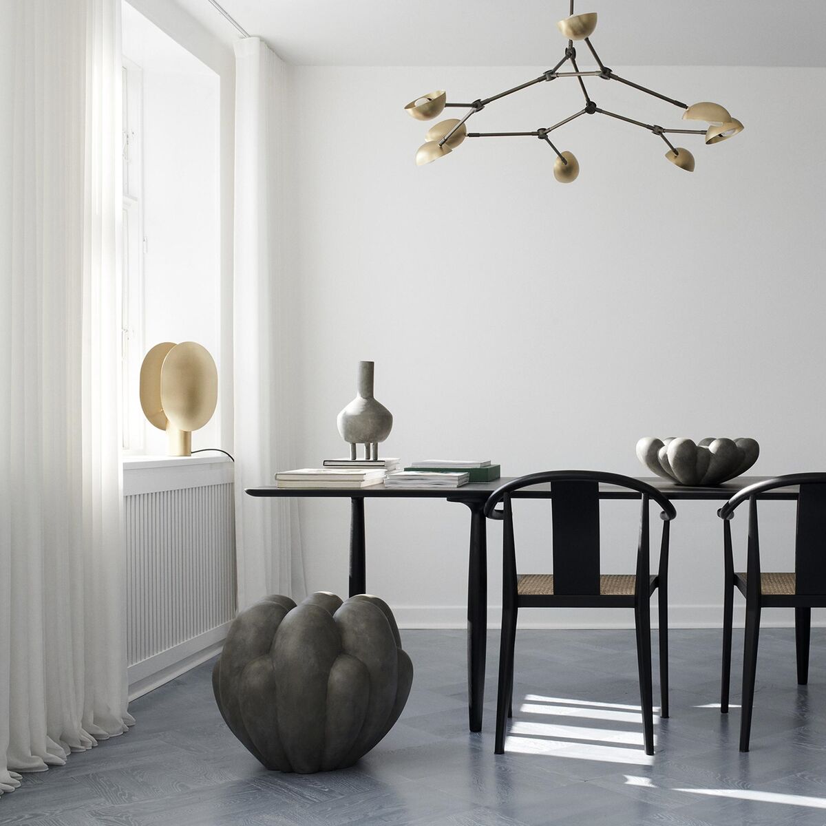 Clam Table Lamp Brass