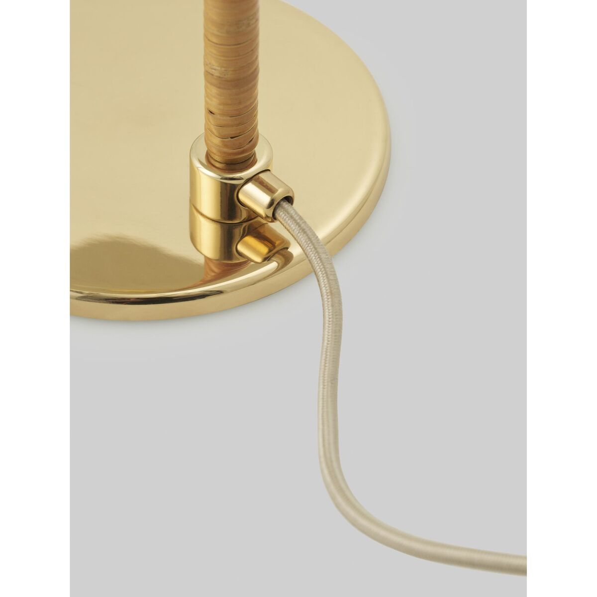 Tynell Collection 5321 Lampada Da Tavolo Ottone