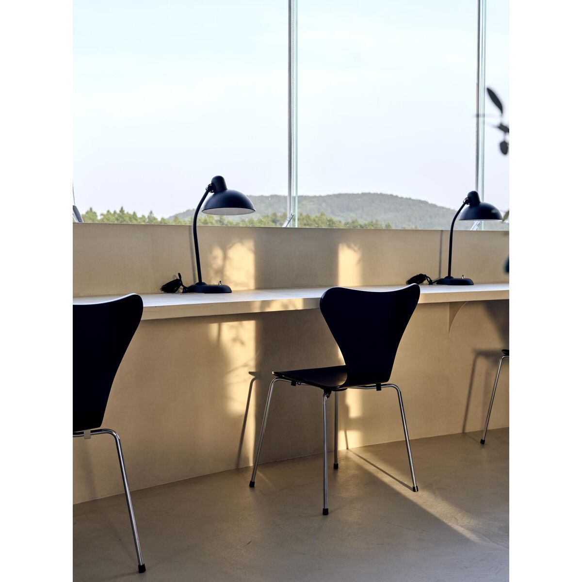 Kaiser Idell 6556 Bordlampe Sort