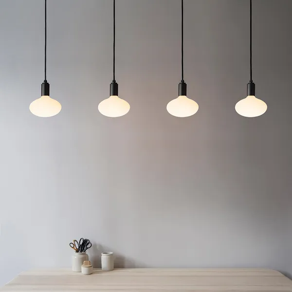 Oval E27 LED-polttimo 6W - Dimmable