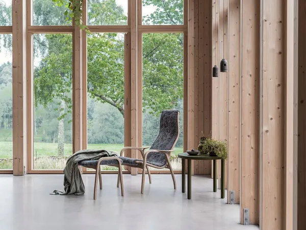 Lamino Sessel Mit Fußhocker Hoch Geölte Eiche/Scandinavian Grey/Schaffell