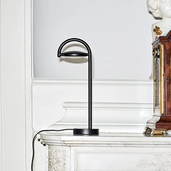 Marselis Bordlampe Sort