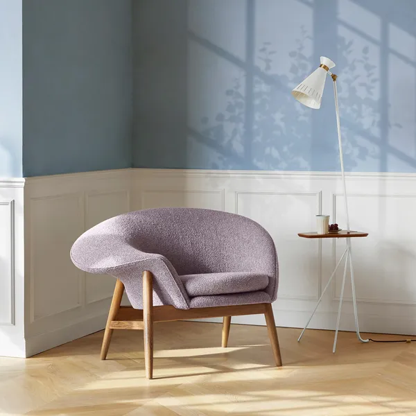 Cone Stehlampe mit Tisch Warmweiß
