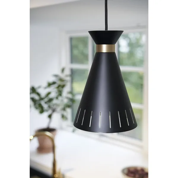 Cone -riipus Musta Noir