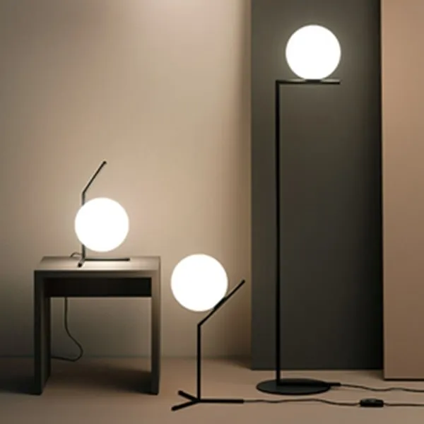 IC F1 Floor Lamp Matt Black