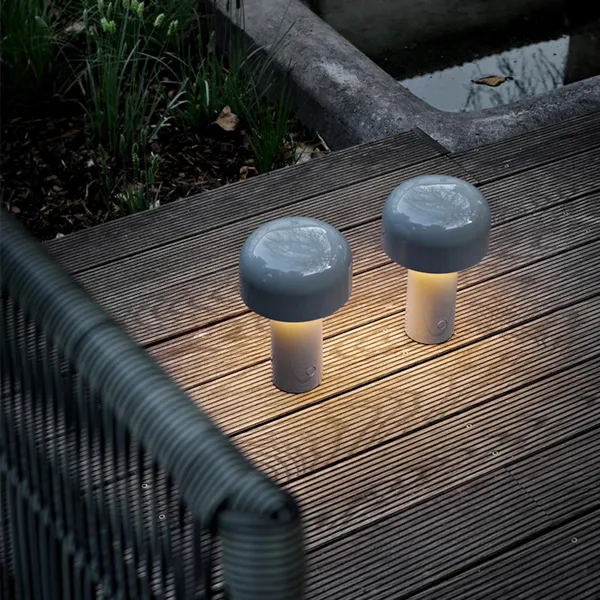 Bellhop Battery Bordlampe Hvid