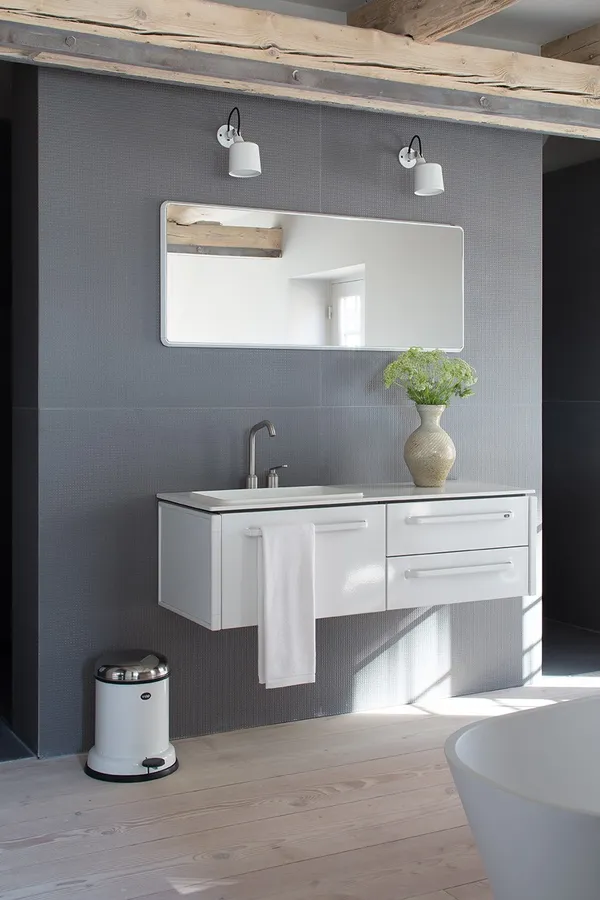 524 Wall Spot White