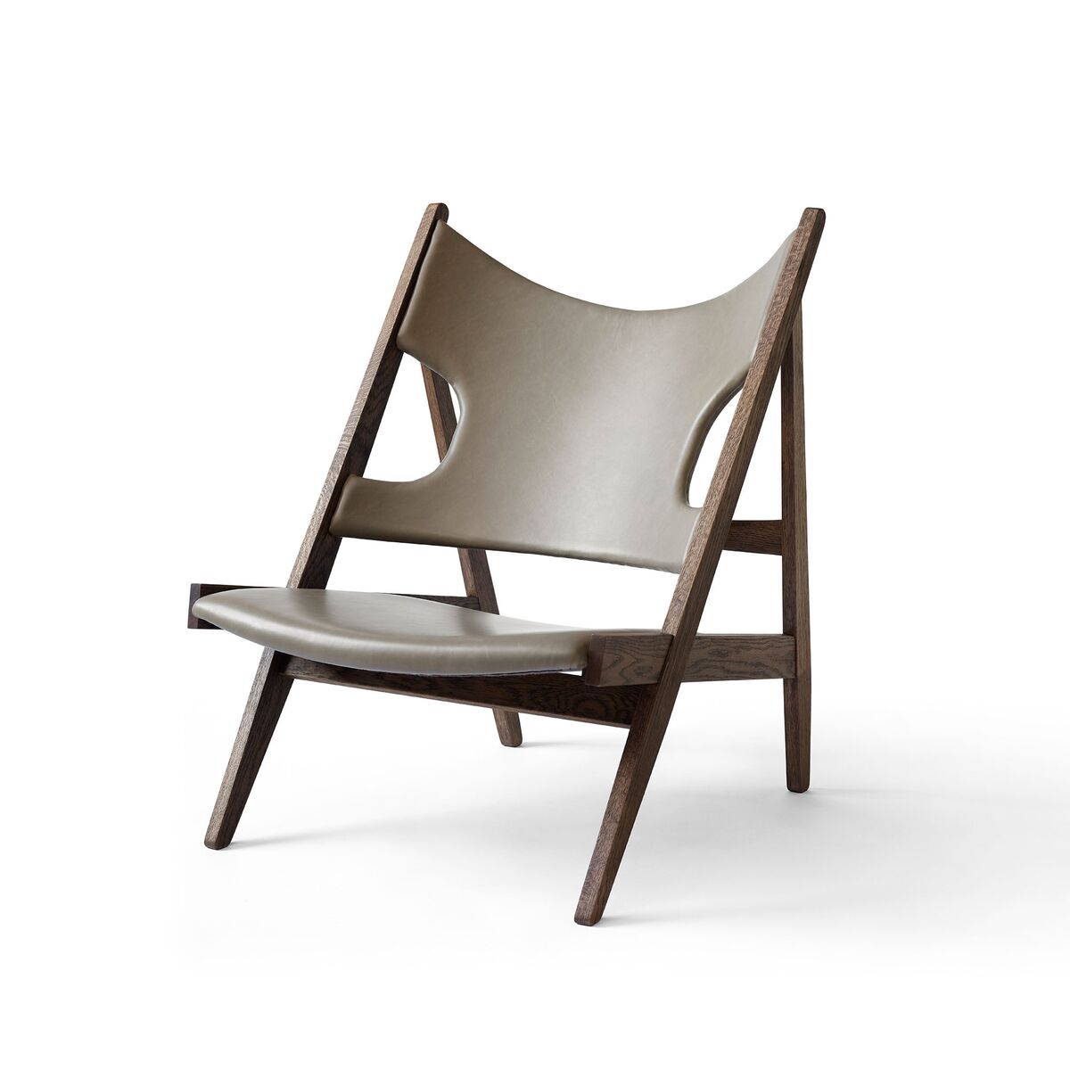 Knitting Armchair Upholstered Dakar 0311 Sand w. Dark Oak Base