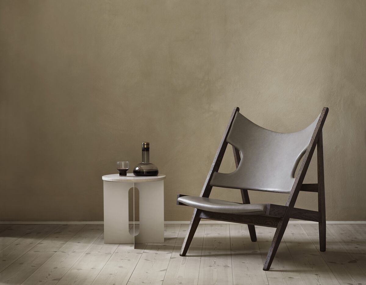 Knitting Armchair Upholstered Dakar 0311 Sand w. Dark Oak Base