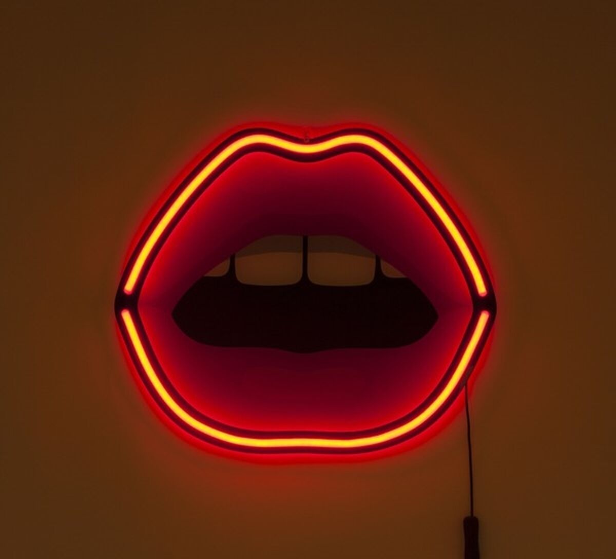 Blow Mouth LED Wandlampe Rot