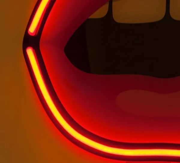 Blow Mouth LED Wall Lamp Red