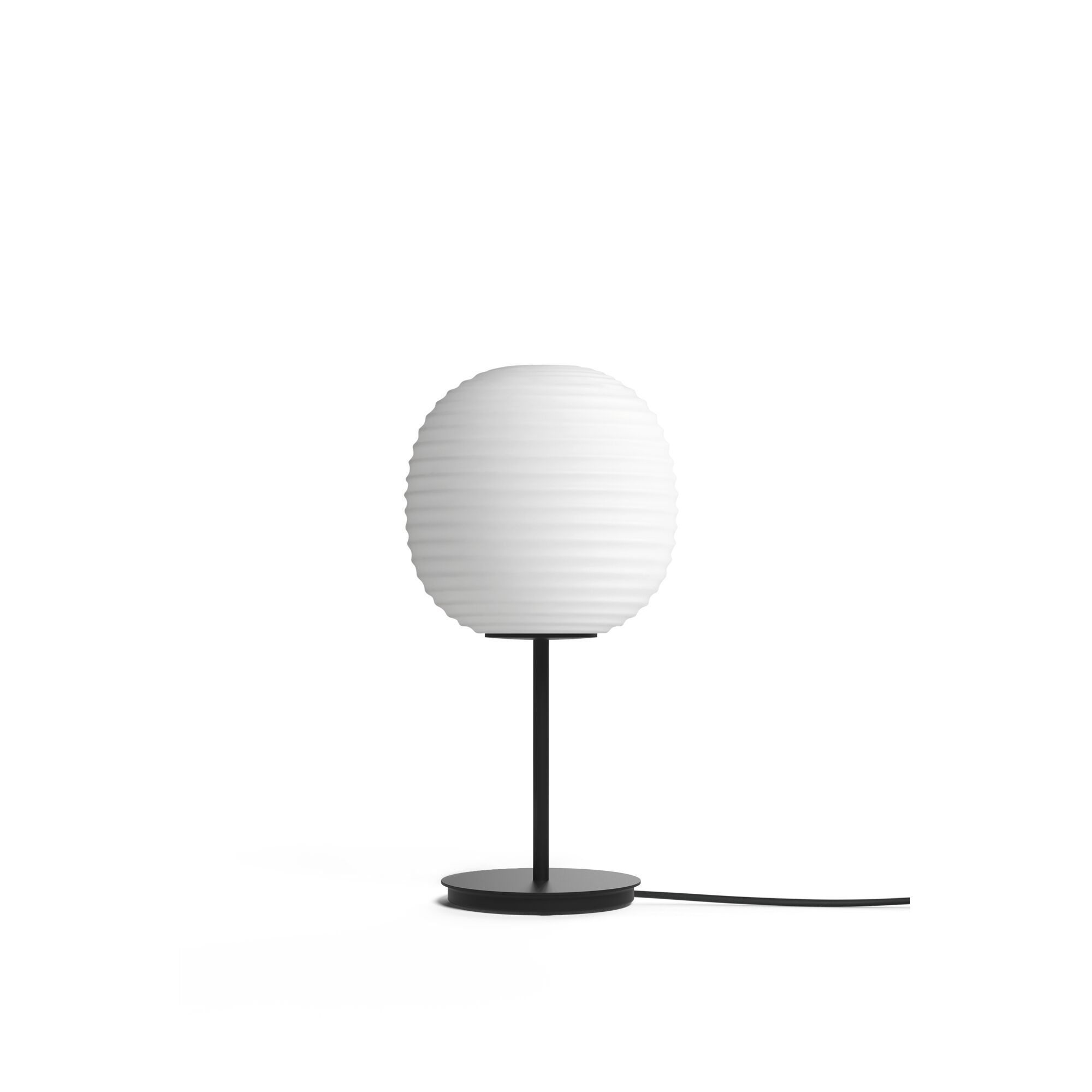 Lantern Bordslampa M. Svart Fot & Matt Vit Opal Glas Mindre