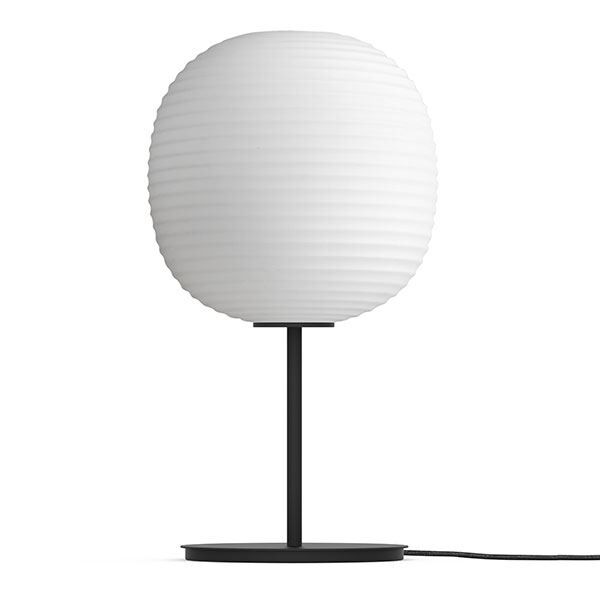 Lantern Bordslampa M. Svart Fot & Matt Vit Opal Glas Mellem