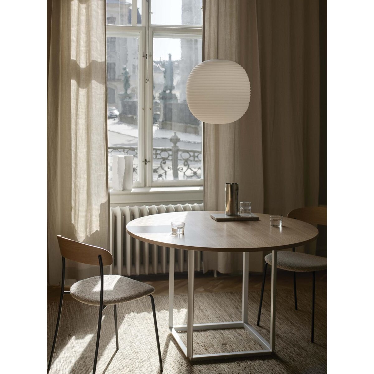 Lantern Lampa Wisząca w Matowym Biały Opal Duży
