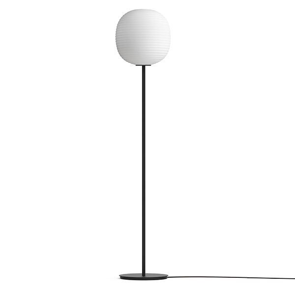Lantern Golvlampa M. Svart Fot & Matt Vit Opal Glas