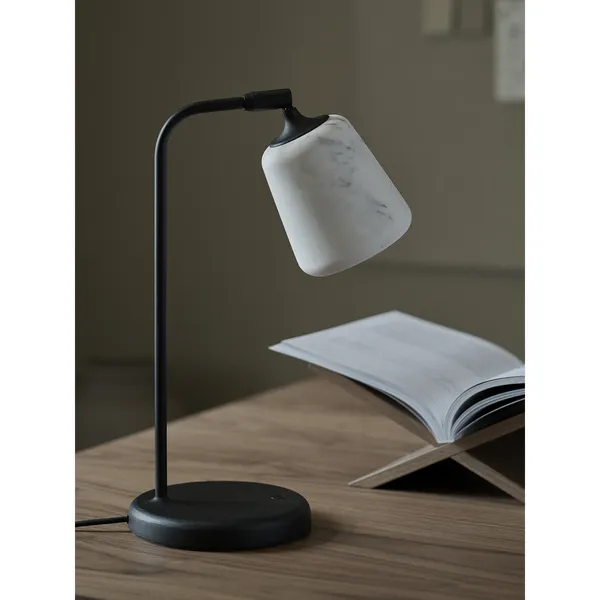 Material Tischlampe Räuchereiche