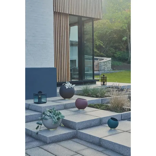 GLOBE Flower Pot Black Ø21 cm