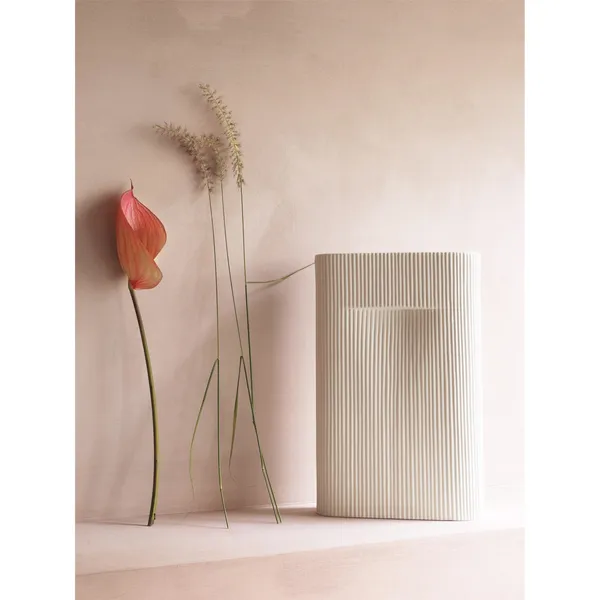 Ridge Vase H35 Off White