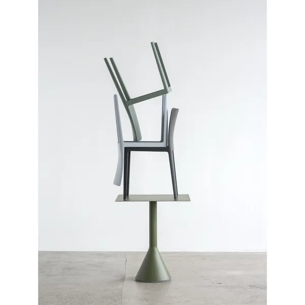 Palissade Cone Table L65 Olive