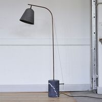 Line One Stehlampe Oxidiert
