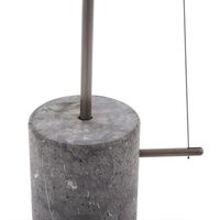 Line Two Gulvlampe Sort
