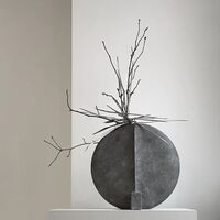 Guggenheim Vaas Groot Donkergrijs