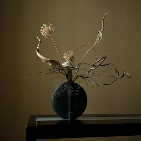 Guggenheim Vase Mini Sort