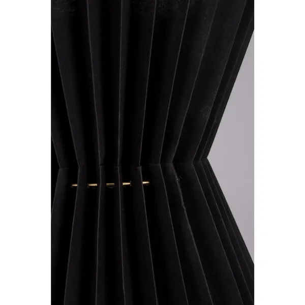 Maiden Pendant Black