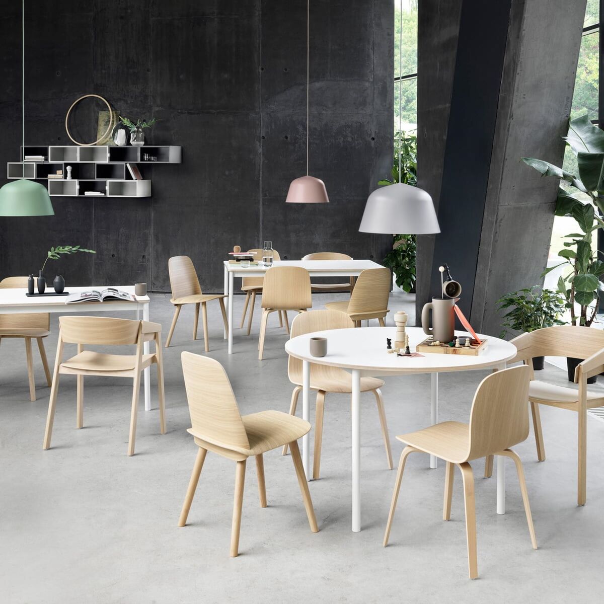 Silla de Comedor Visu con Base de Madera Roble