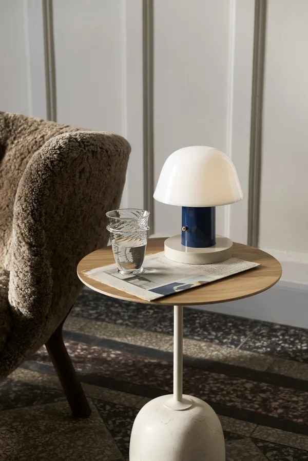 Little Petra VB1 Armchair Sheepskin Sahara/Walnut