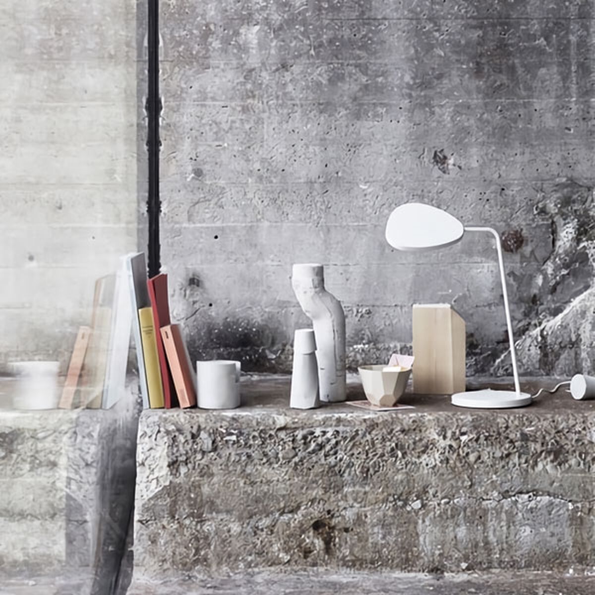 Leaf Bordslampa Vit