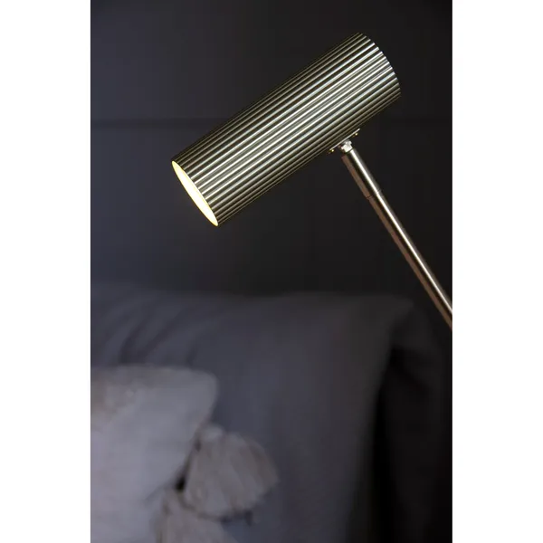 Hubble Read Bordlampe Børstet Messing