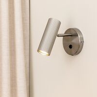 Hubble Wandlampe, Gebürstet Messing