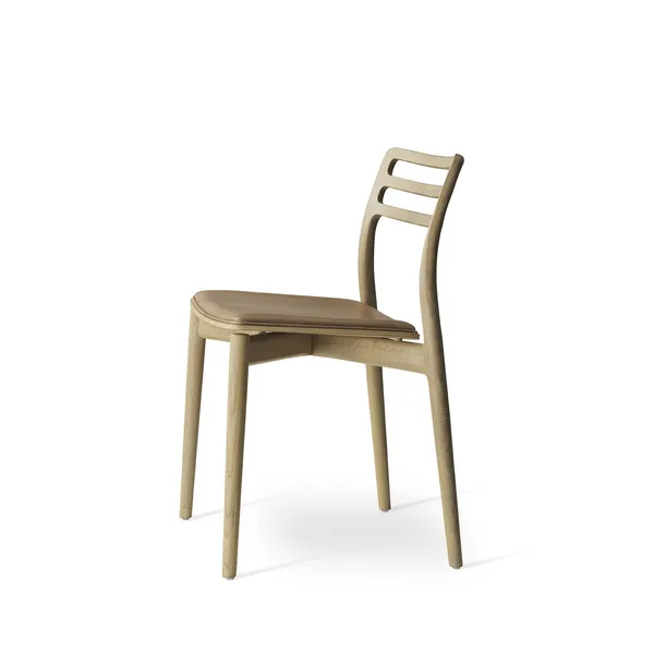 481 Cabin Dining Chair Light Oak/Sand Leather