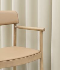 Timb Dining Chair w. Armrests Leather Upholstered Tan/Camel