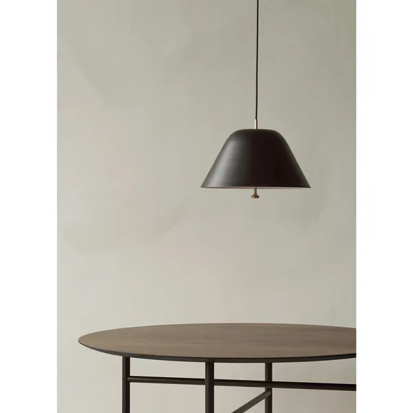 Snaregade Dining Table Round Ø138 Black & Dark Stained Oak