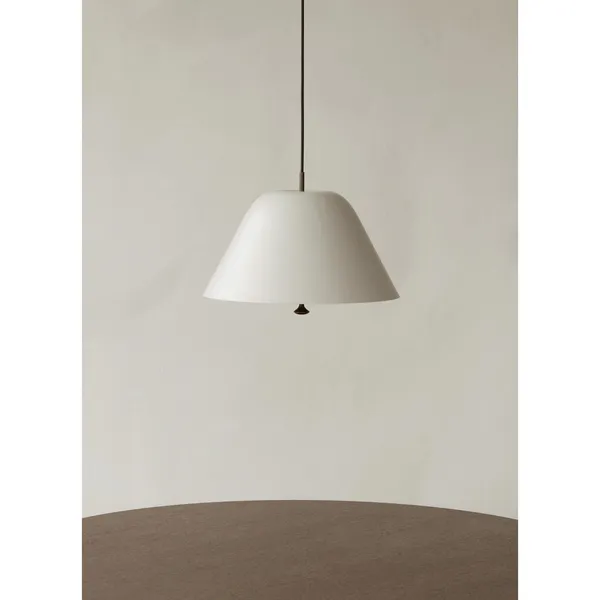 Levitate 28 Pendant Black/ Brass
