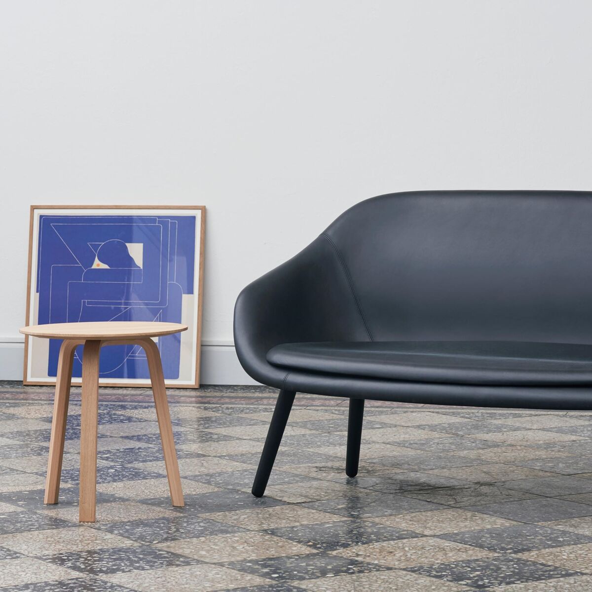 Bella Couchtisch Ø45 x H49 Lackierte Eiche