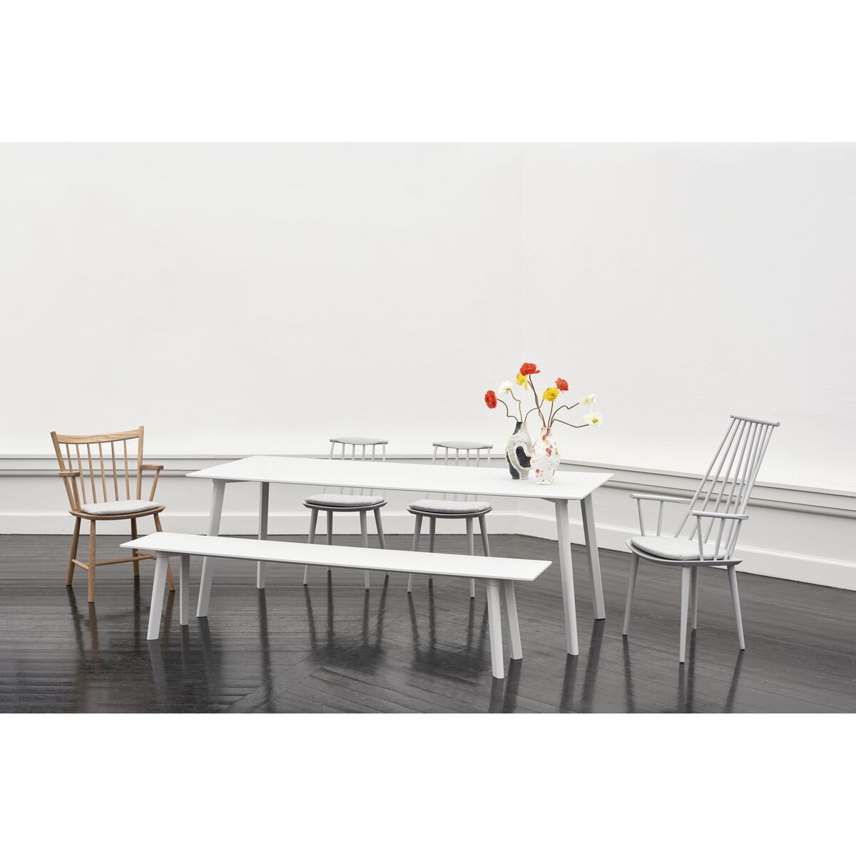 J77 Chaise de Salle à Manger Blanche